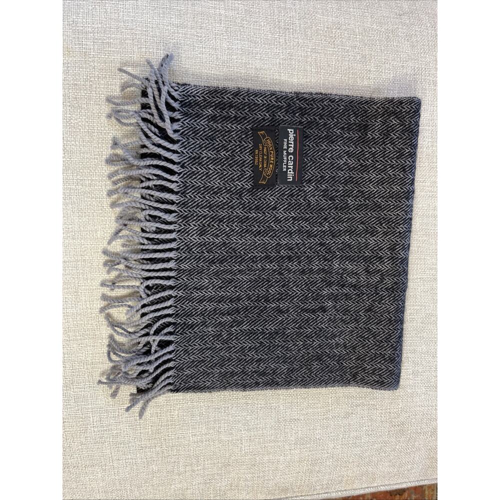 Vintage PIERRE CARDIN Fine Muffler Herringbone 100% Pure Wool Scarf Gray Classic - Picture 8 of 8